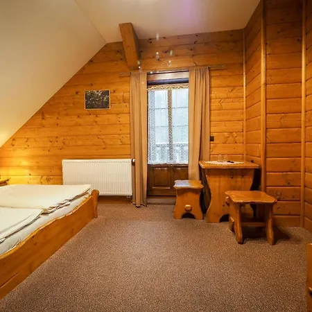 Srub Karolina 3* Дештне в Орлицких горах